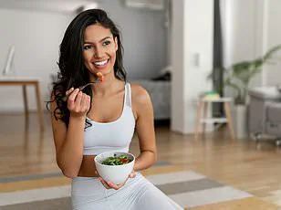New Research Indicates Daily Calorie Reduction May Lower Health Risks in Older Adults