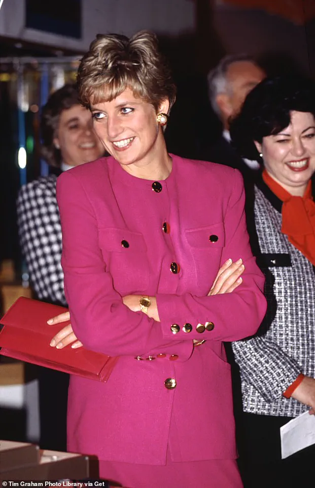 Irish Fashion Designer Paul Costelloe, Known for Princess Diana Outfits, Dies at 80