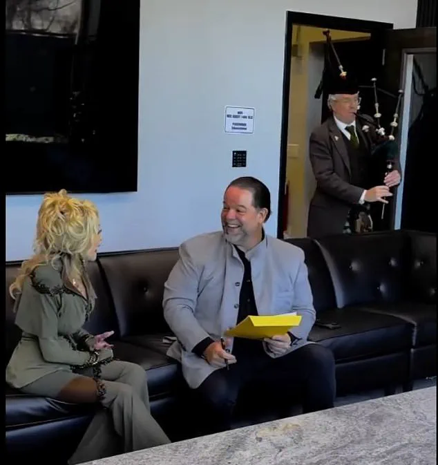 Dolly Parton Turns 80 in a Celebration Blending Country Roots and Scottish Flair, Featuring a Surprise Bagpiper Performance