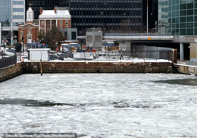 New York City Suspends Commuter Ferry Services Amid Frozen Rivers and Safety Concerns