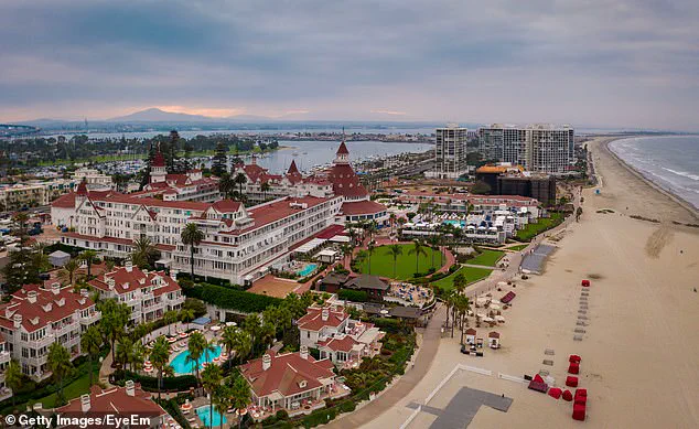 San Diego's 'Sandcastle Man' Banned After Mark Twain Quote Dispute, Ending 20-Year Tradition