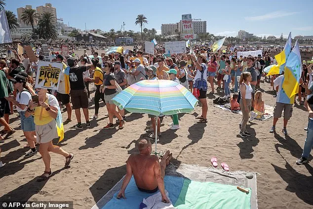 Spain's Anti-Tourism Activists Plan Intensified Summer Protests Against Overtourism, Relying on Grassroots Efforts