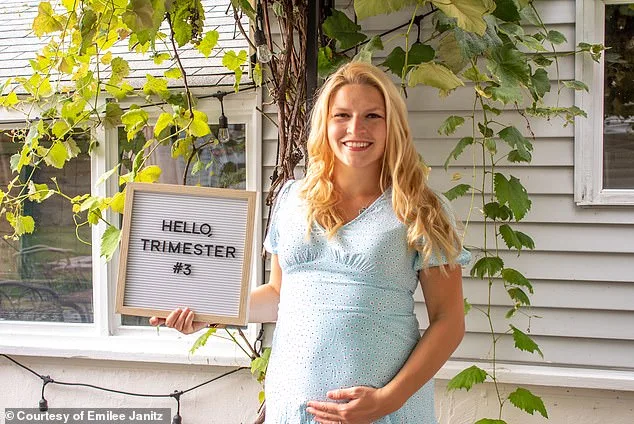 Severe Morning Sickness Eased by Unexpected Over-the-Counter Combination