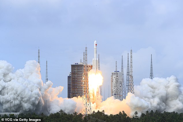 China Launches Stem Cell Embryos to Space Station to Test Reproduction in Zero Gravity